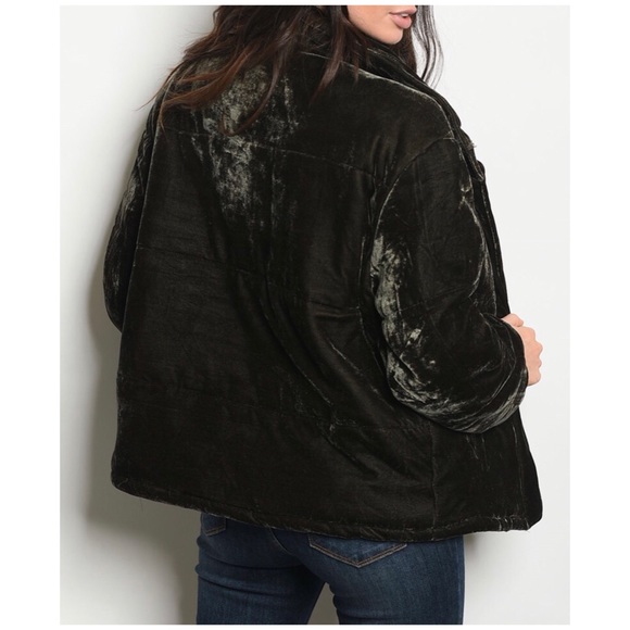 ❄️OLIVE VELVET PUFFER JACKET - Picture 2 of 6